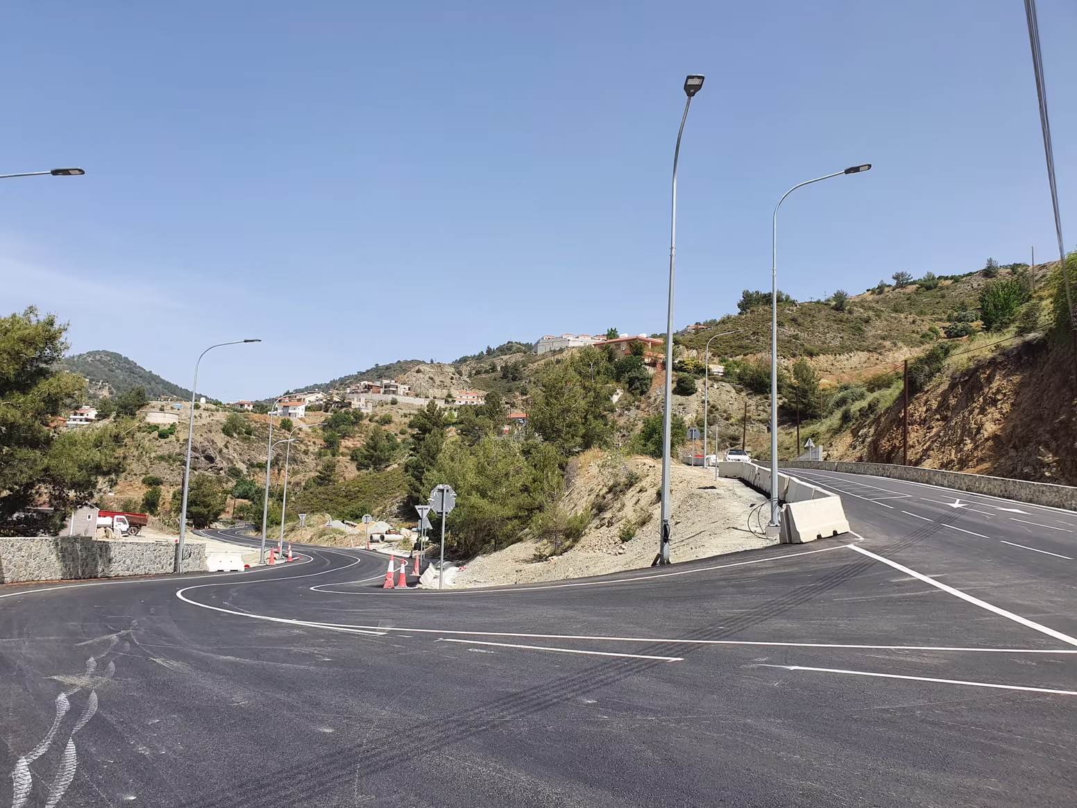 Road Works Pelendri